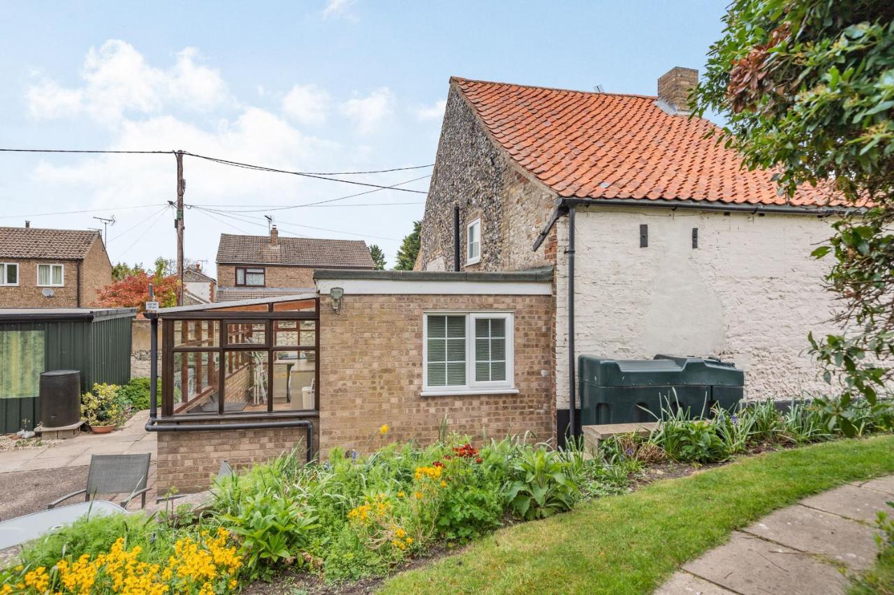 Violet Cottage Feltwell Exteriör bild