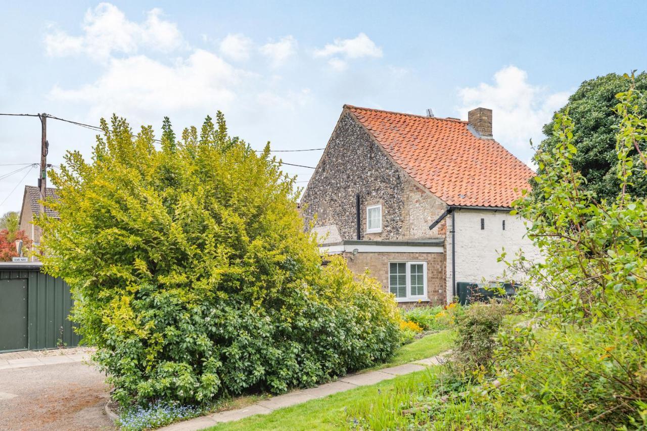 Violet Cottage Feltwell Exteriör bild